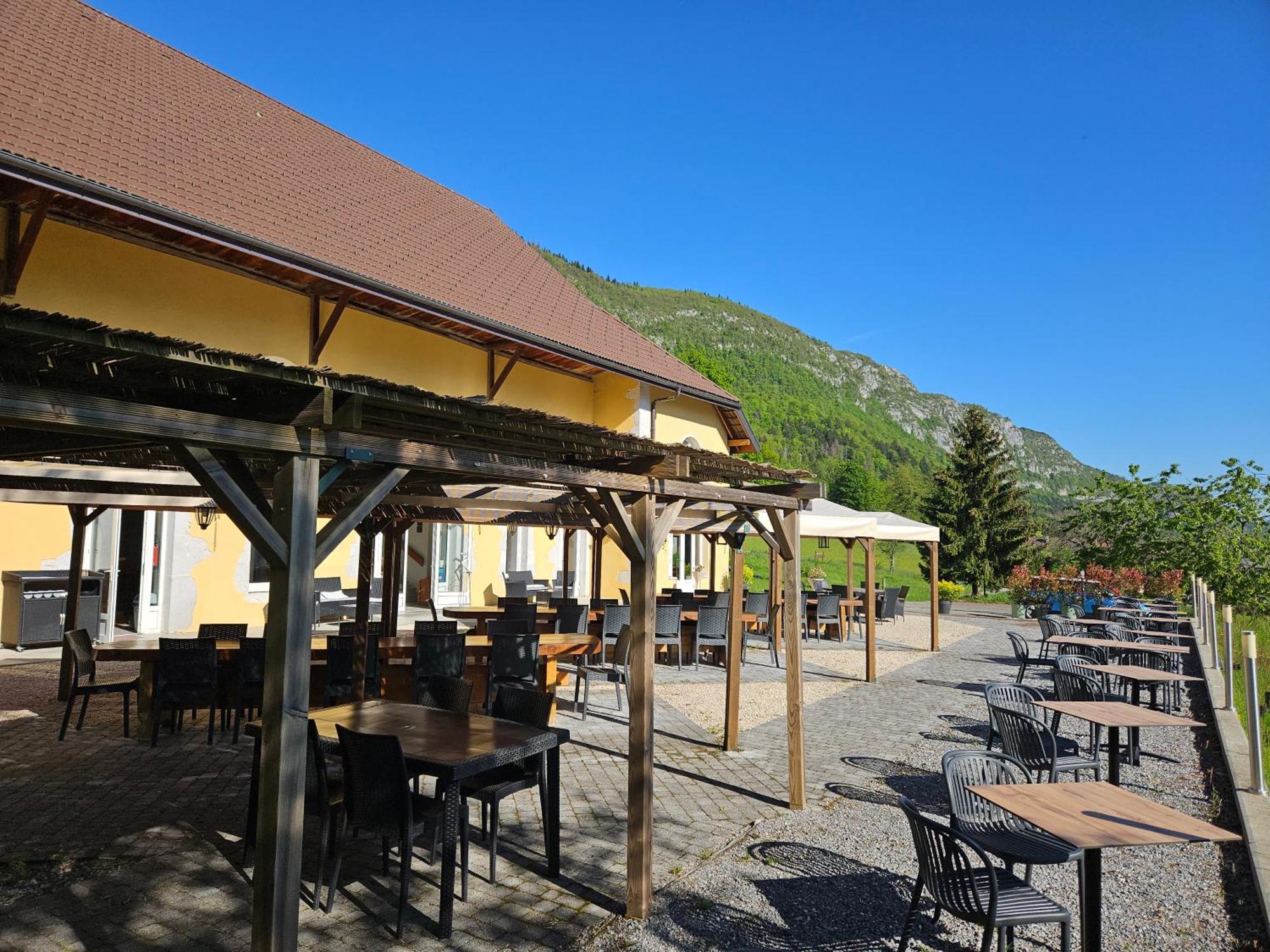 Auberge De Pontgibaud Lathuile Zewnętrze zdjęcie