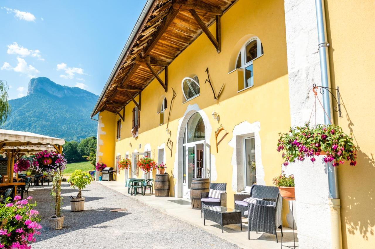 Auberge De Pontgibaud Lathuile Zewnętrze zdjęcie